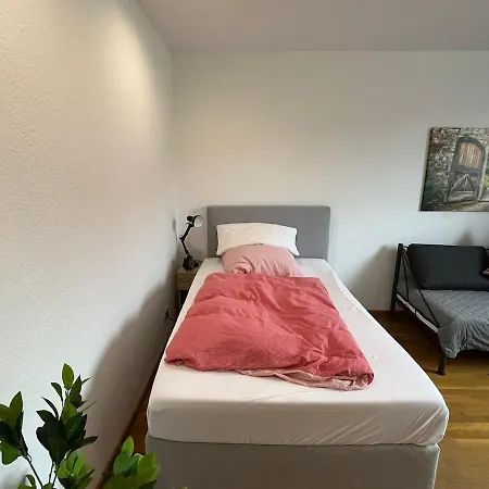 Apartment An Der Duesseldorfer Grenze - Top-anbindung Messe, Arena & Airport