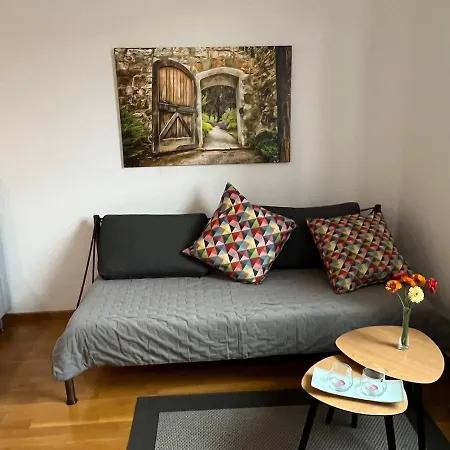 An Der Duesseldorfer Grenze - Top-anbindung Messe, Arena & Airport Apartment